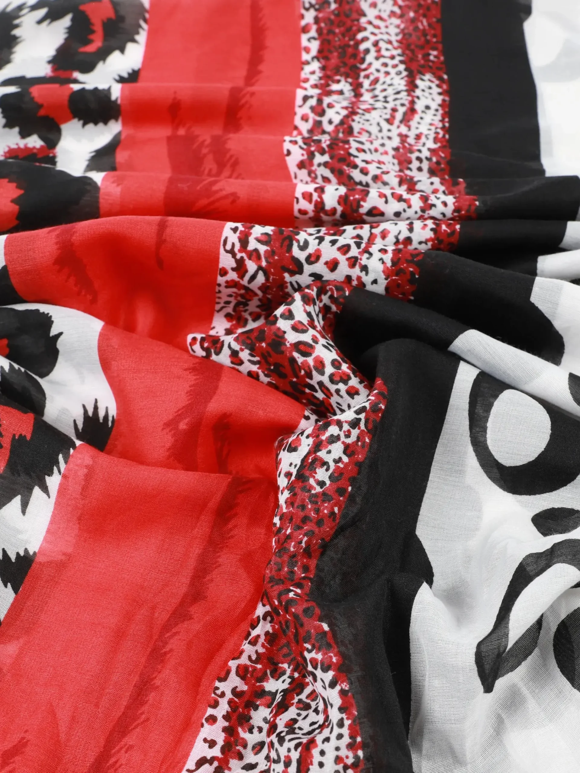 Damen Sure Damen Loop im abstrakten Animalprint