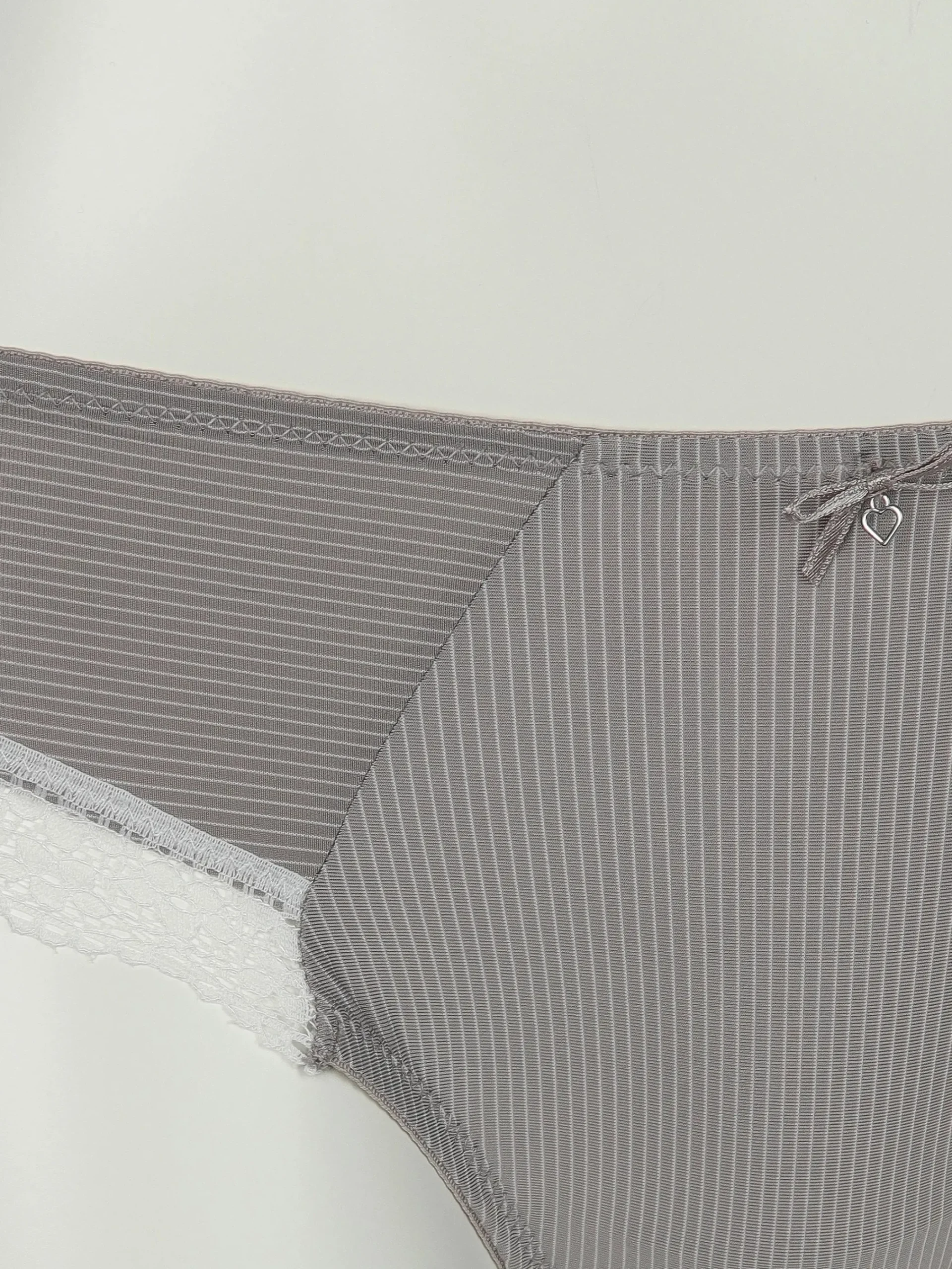 Damen Nina Holthoff Damen Slip mit Spitzenbesatz