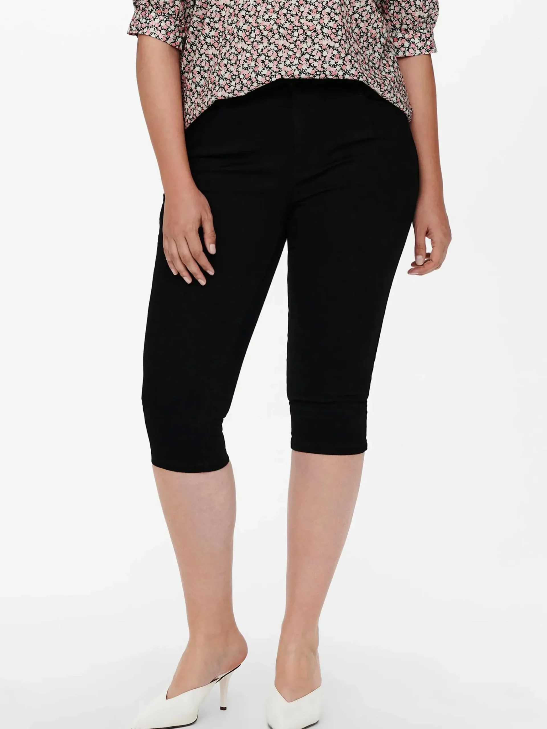 Damen Only Carmakoma CARAUGUSTA LIFE HW SK Caprihose