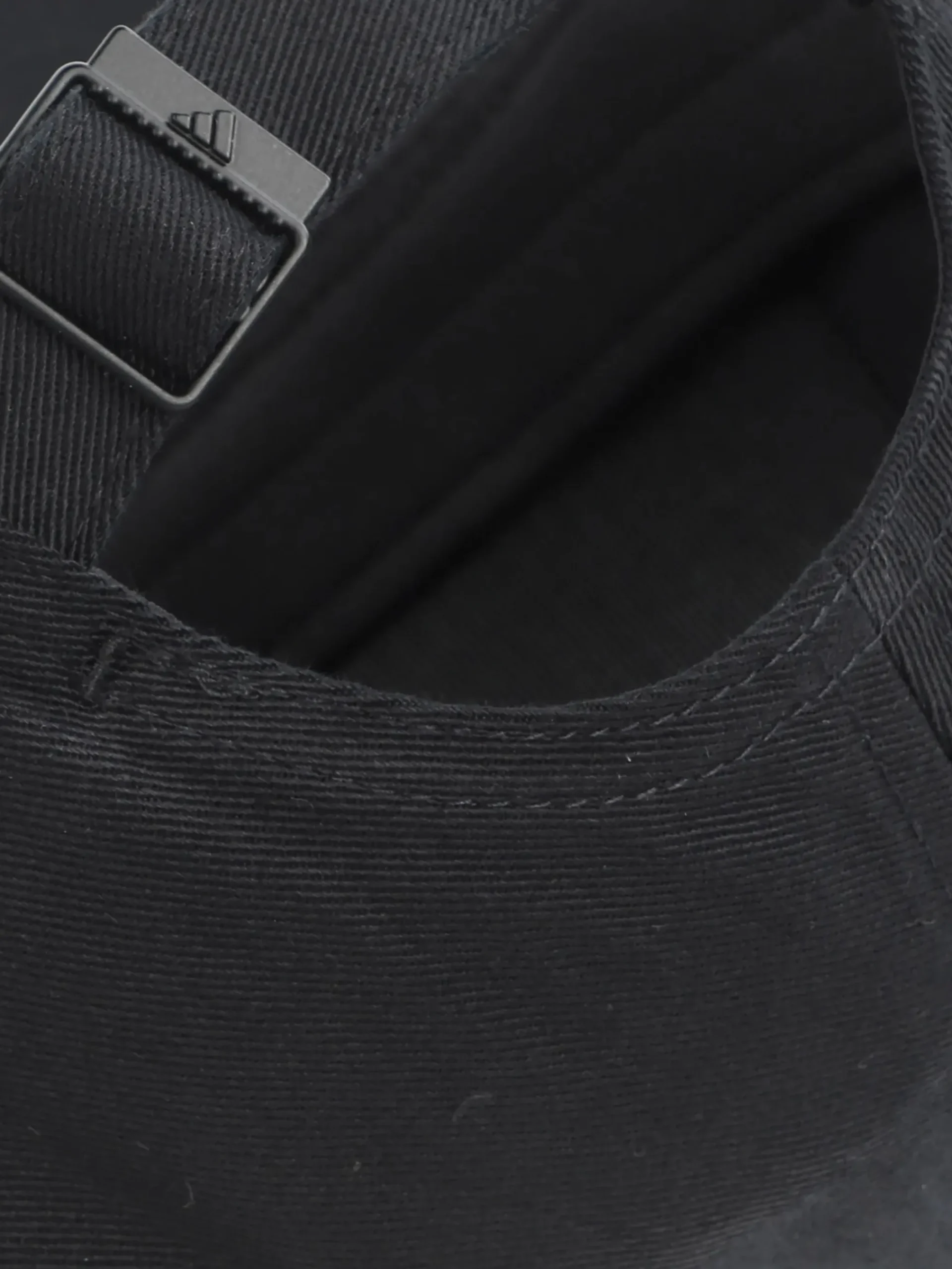 Damen Adidas Unisex Cap mit Stickerei